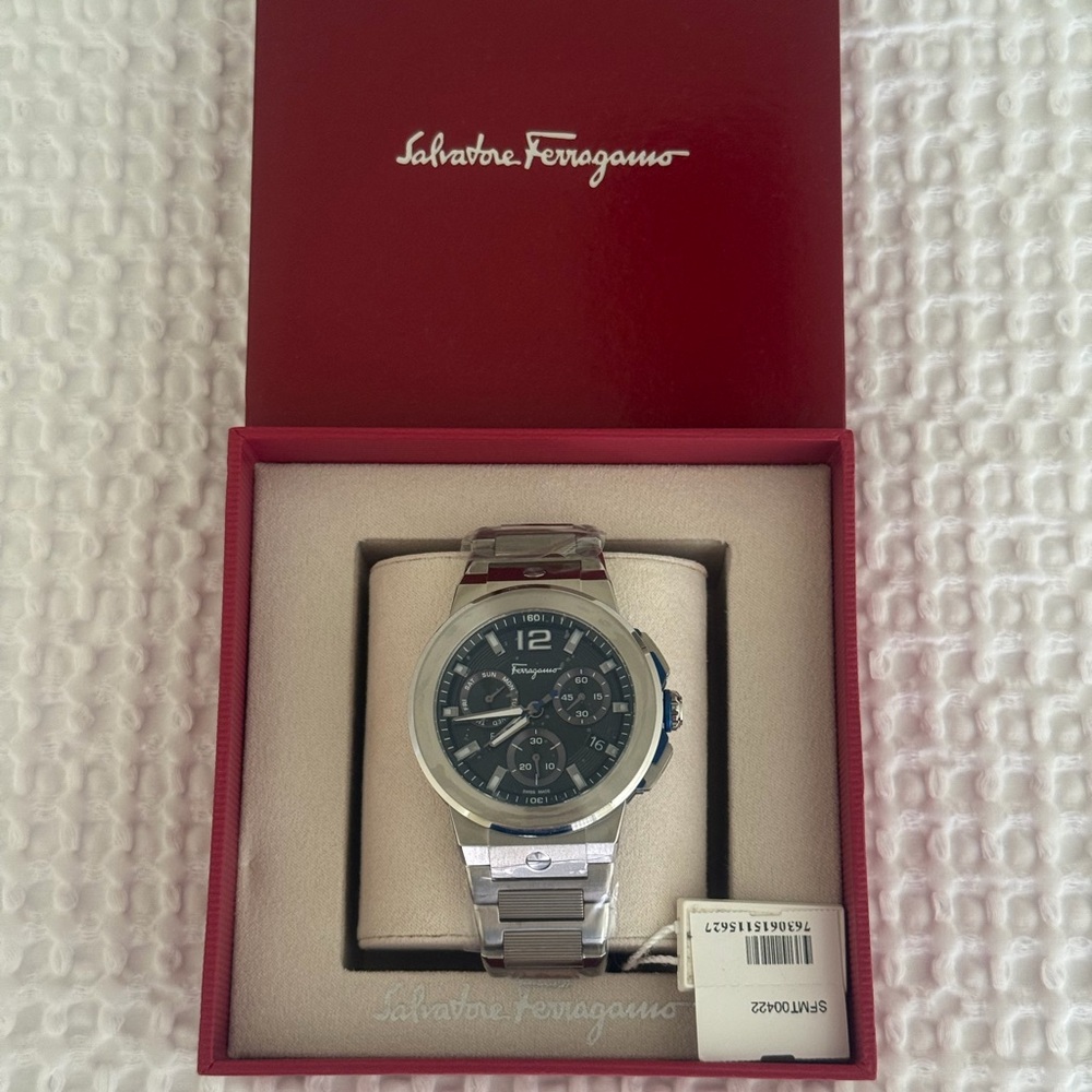 NWT SALVATORE FERRAGAMO F-80 Titanium Tech Mens Watch - Picture 10 of 15